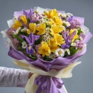 Букет с альстромериями &laquo;Солнечная вспышка&raquo; 0