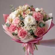 Букет с гвоздиками &laquo;Нежный румянец&raquo; 0