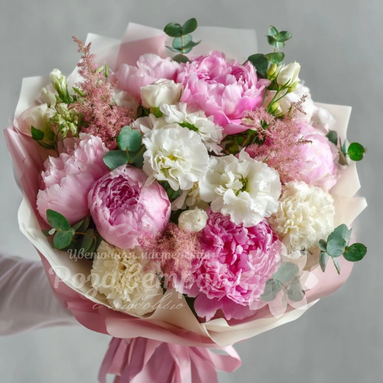 Букет с пионами &laquo;Пудровая нега&raquo;