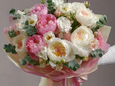 Букет с пионами «Зефирная фантазия»
