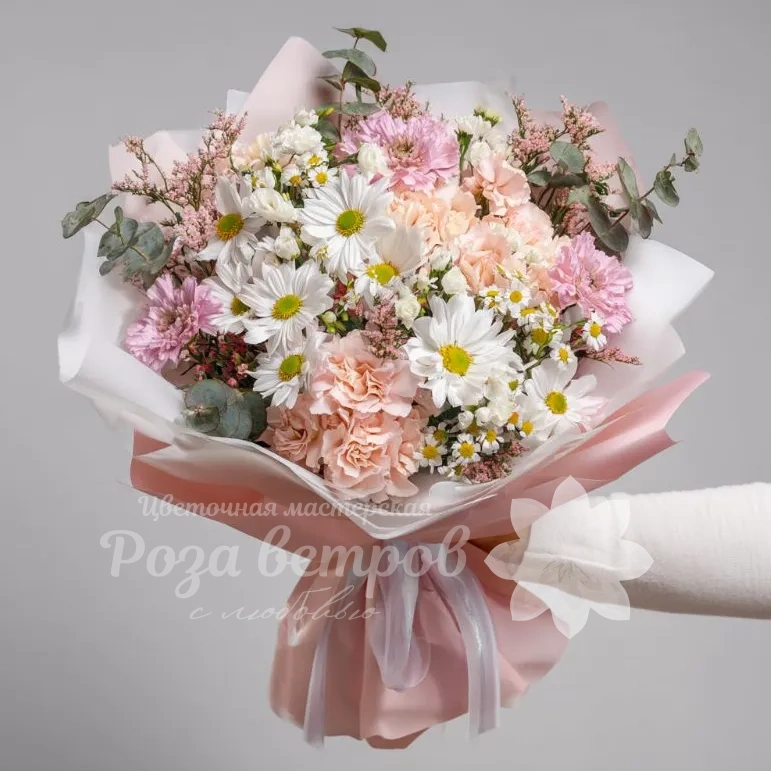 Букет с хризантемами &laquo;Полевое чудо&raquo;