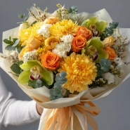 Букет с хризантемами &laquo;Классика тепла&raquo; 0