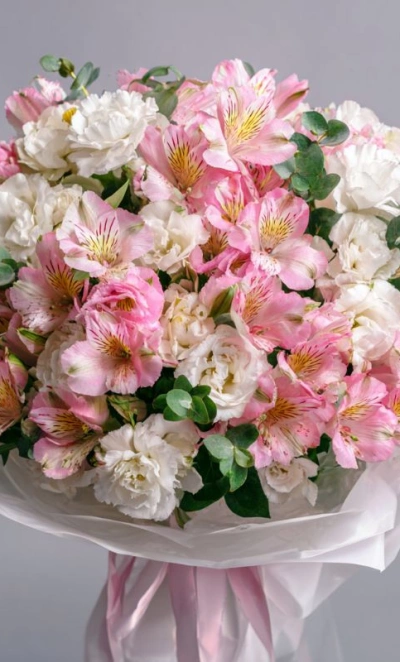 Букет с эустомами «Чистое вдохновение»