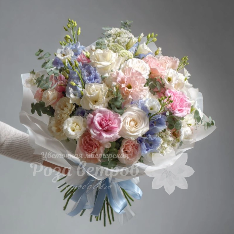 Букет с эустомами &laquo;Прозрачная весна&raquo;