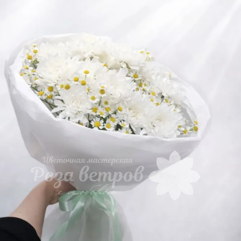 Нежное облако ромашек