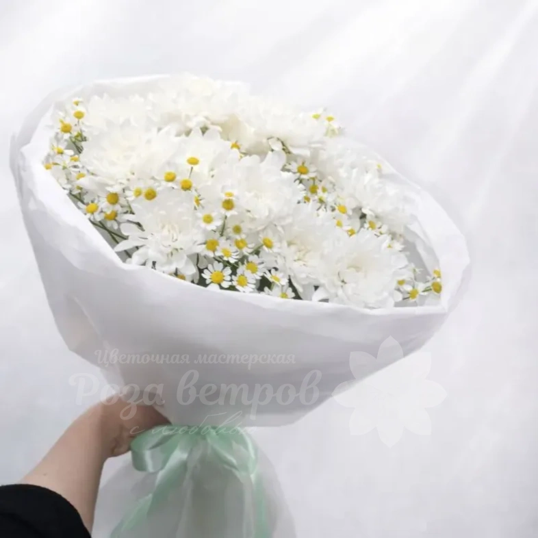 Нежное облако ромашек