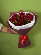 Букет из 7 кустовых роз 0