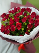 Букет из 7 кустовых роз 3