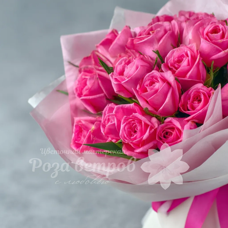 15 розовых кенийских роз