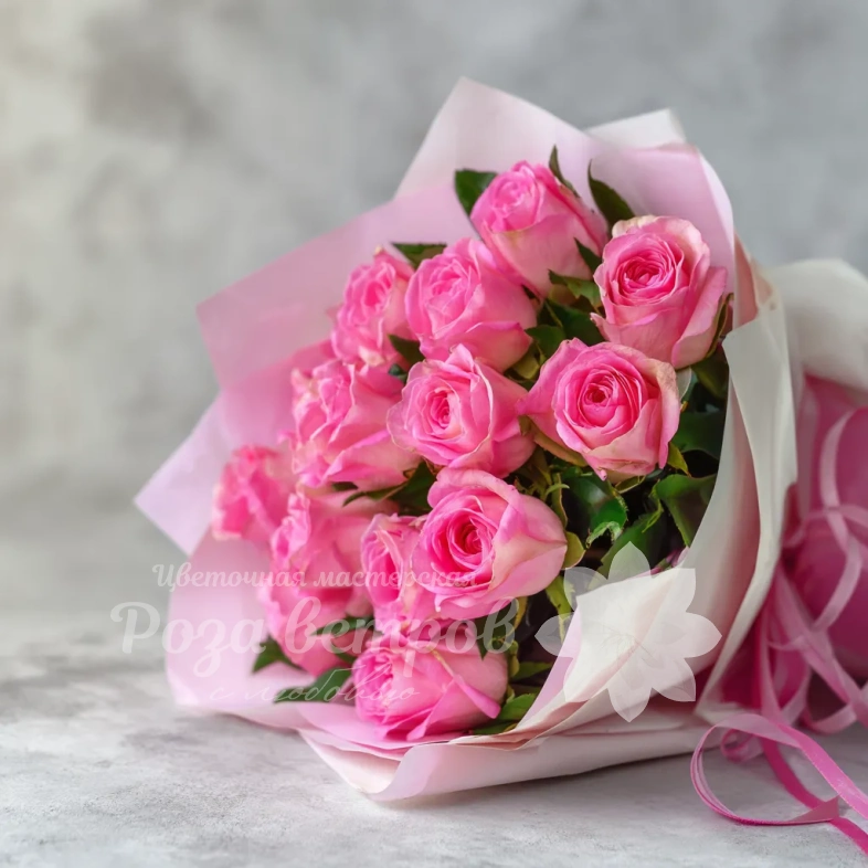 15 розовых кенийских роз