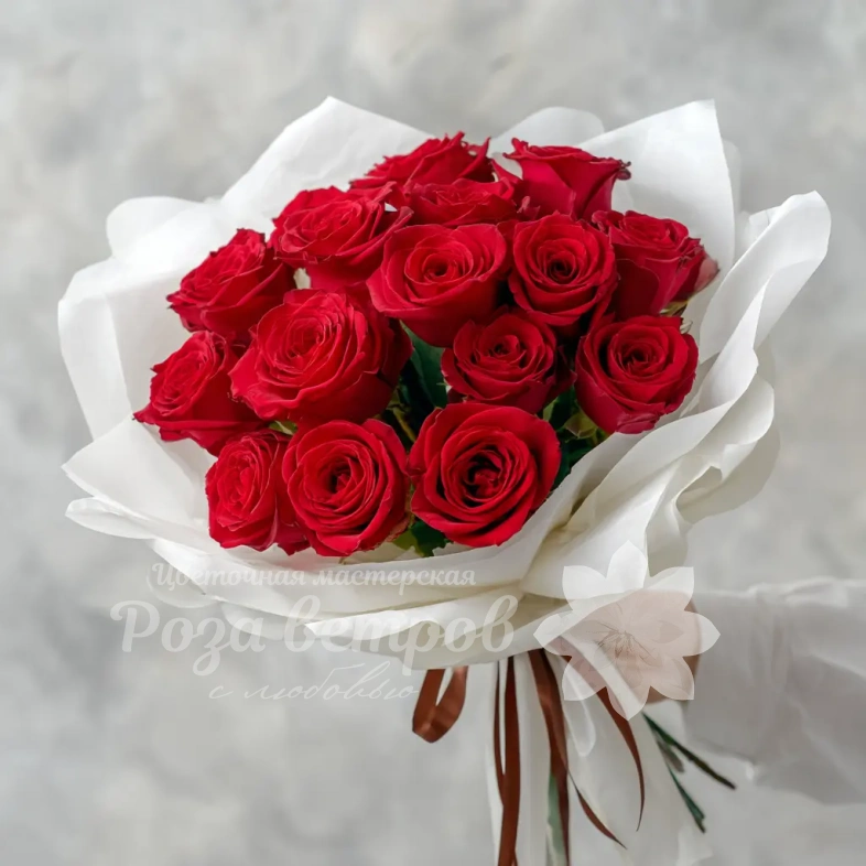 15 красных российских роз 60 см